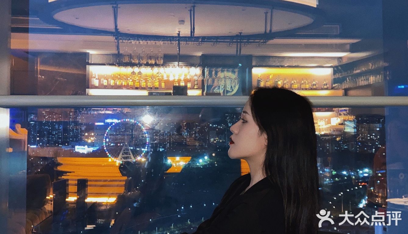 南宁探店｜空中餐厅 夜景真的太美了