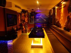 -唯爱KTV聚会餐厅(仙林东城汇店)