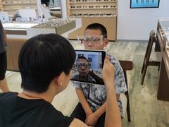 -三目眼镜·蔡司视觉合作店(青浦宝龙店)