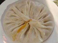 文楼蟹黄汤包-文楼·淮扬菜·淮安早茶(河下古镇翔宇店)