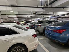 -大宁国际商业广场-地下停车库