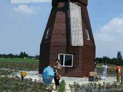 -北纬44度·金珠花海休闲农业旅游景区