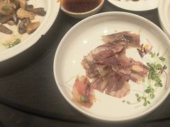 -艳阳天民俗村(公园路店)