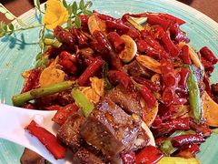 -曼听小寨海鲜烧烤·大连辣炒大王(盖州街店)
