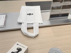 -DJI大疆(深圳华强北曼哈授权体验店)