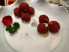 杨梅鳕鱼球-柳莺湖上·湖景餐厅·江南菜(西湖店)