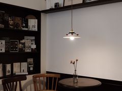 -Café Monson