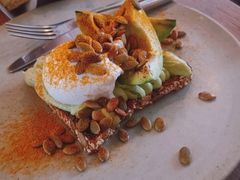 牛油果吐司-BOR Eatery(安福路店)