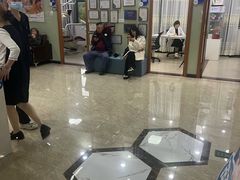 -茂菊口腔连锁(浦东南路店)