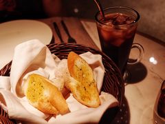 餐前面包-窗外西餐厅(普罗理想国店)