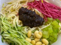 炸酱面-吴记百姓菜馆·北京菜·烤鸭(故宫店)