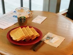 咖椰吐司-HELLO 27 意面·沙拉·帕尼尼