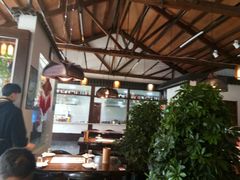 大堂-东家小院金汤酸菜鱼(南阳路店)