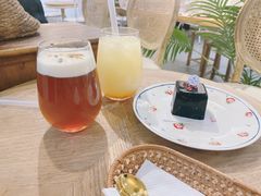 -共舞时光猫咖·狗咖(新街口店)