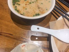 -文武王氏烧饼·无矾油条(西溪路店)