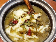 -周鱼小馆石锅酸菜鱼(活力汇店)