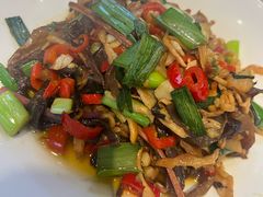 武陵大山四宝-印象鲵宴·张家界地标美食名片(溪布街店)