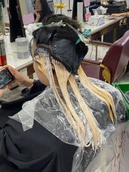 -镁连社·美联社