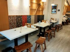 -李与白包子铺(桐梓林店)