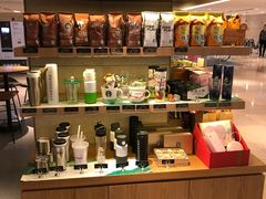 -星巴克(静安嘉里中心B2店)
