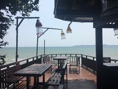 -卷心菜和避孕套餐厅(Pattaya)