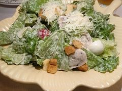 凯撒鸡肉沙拉-老井俄式餐厅