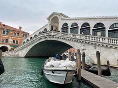 -里亚托桥