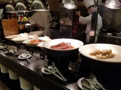 -圣丰索菲特·2 On 988 Café 自助餐厅