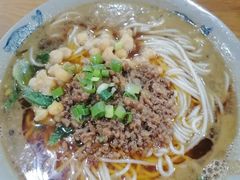 -丁丁猫重庆小面(徐州路店)