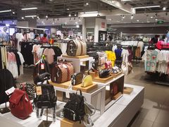 -唯品会(北京国瑞城店)