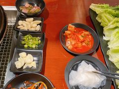 -肉甲韩国木炭烤肉(新壹街1店)