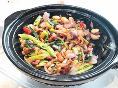 嗜嗜杭椒肉筋-老妈菜馆(建设街店)