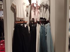 -Abercrombie&Fitch(德基广场店)