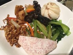 -海口绿发希尔顿酒店-田园汇自助餐·三文鱼·海鲜