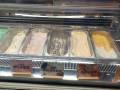 -极拉图·现制冰淇淋(梅溪湖新天地步步高店)