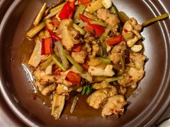 -嫩芽 ·地道重庆菜(十八梯露台夜景店)