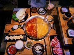 台式麻辣锅-湊湊火锅·茶憩(杭州湖滨银泰in77店)