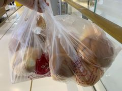 -白玉兰食品甜凤店(合生汇店)