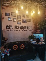 -CICI街舞专业培训