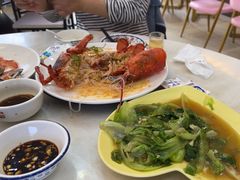 -覃记海鲜美食餐厅