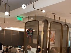 -港丽餐厅(来福士店)