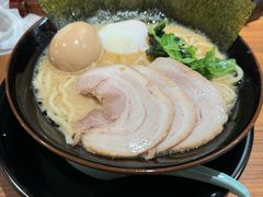 -横浜家系ラーメン壱角家(新宿アルタ裏店)