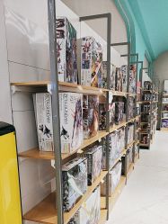 -卡通派潮品玩具折扣仓(青岛新城吾悦广场店)
