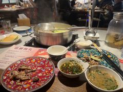 -尚尚仙·酸汤猪手·猪肚鸡火锅(华联万柳购物中心店)