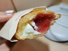 奶冻莓莓双料派-麦当劳(海岸城店)