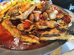 -鸣记脆皮烤鱼·海鲜烤鱼(三八广场店)