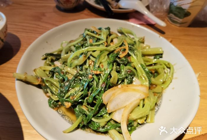 大头虾越式风味餐厅(光明广场店)马拉盏炒通菜图片