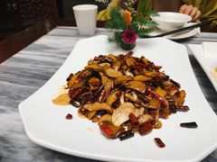 -蔼若春.传承三十年云南菜(金碧公园店)