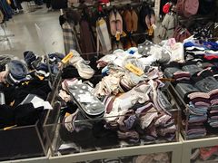 -H&M(华润万象城店)