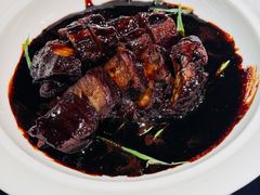 招牌焦糖黑叉烧-维园悦谱·海派家常菜(乌鲁木齐南路店)